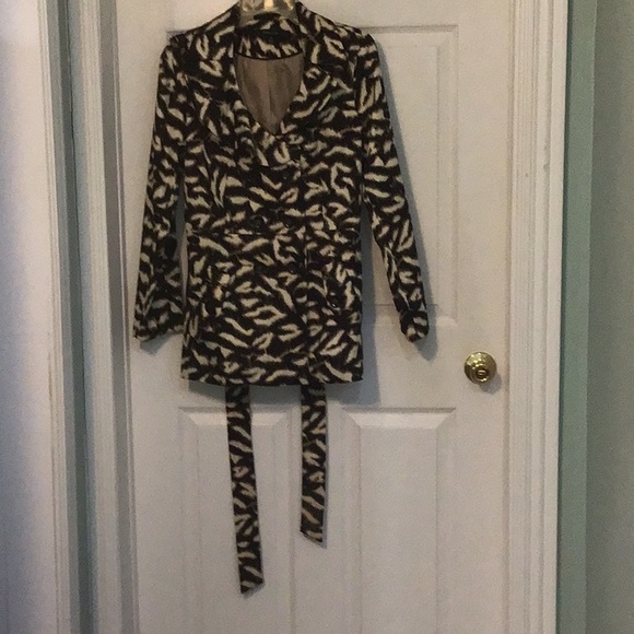 Darjoni Jackets & Blazers - Women’s Darjonj Size Medium Dress Coat